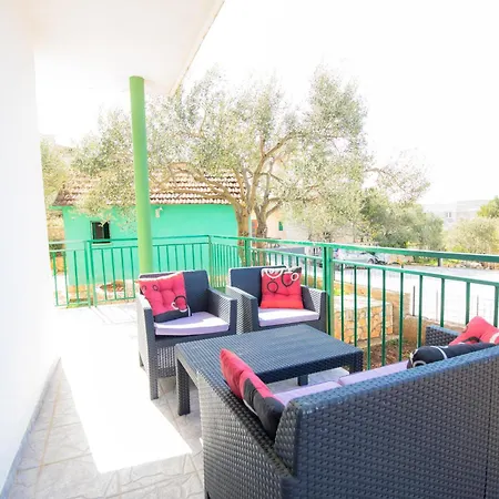 Apartman Kaja Apartment *