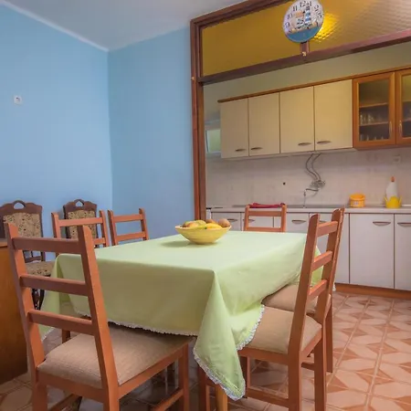 Apartment Apartman Kaja *
