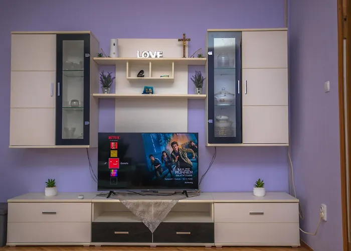 Kaja * Brodarica (Sibenik-Knin)